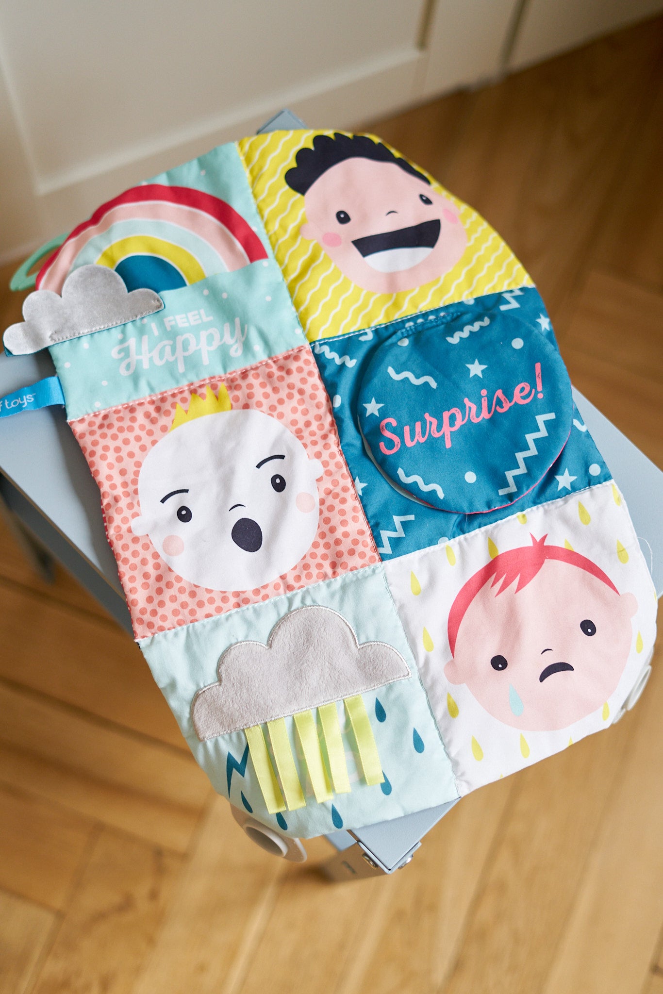 Minkštas žaislas kūdikiui