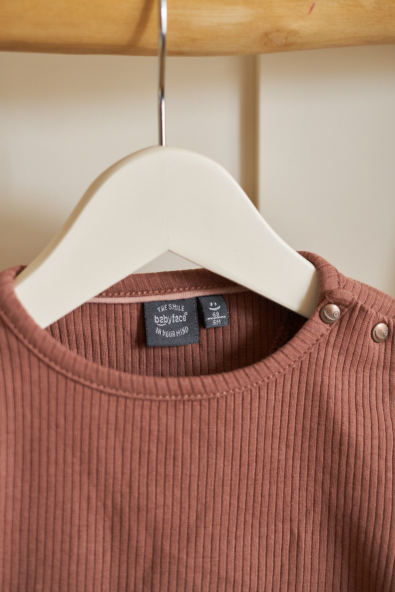 Marškinėliai ilgomia rankvėmis