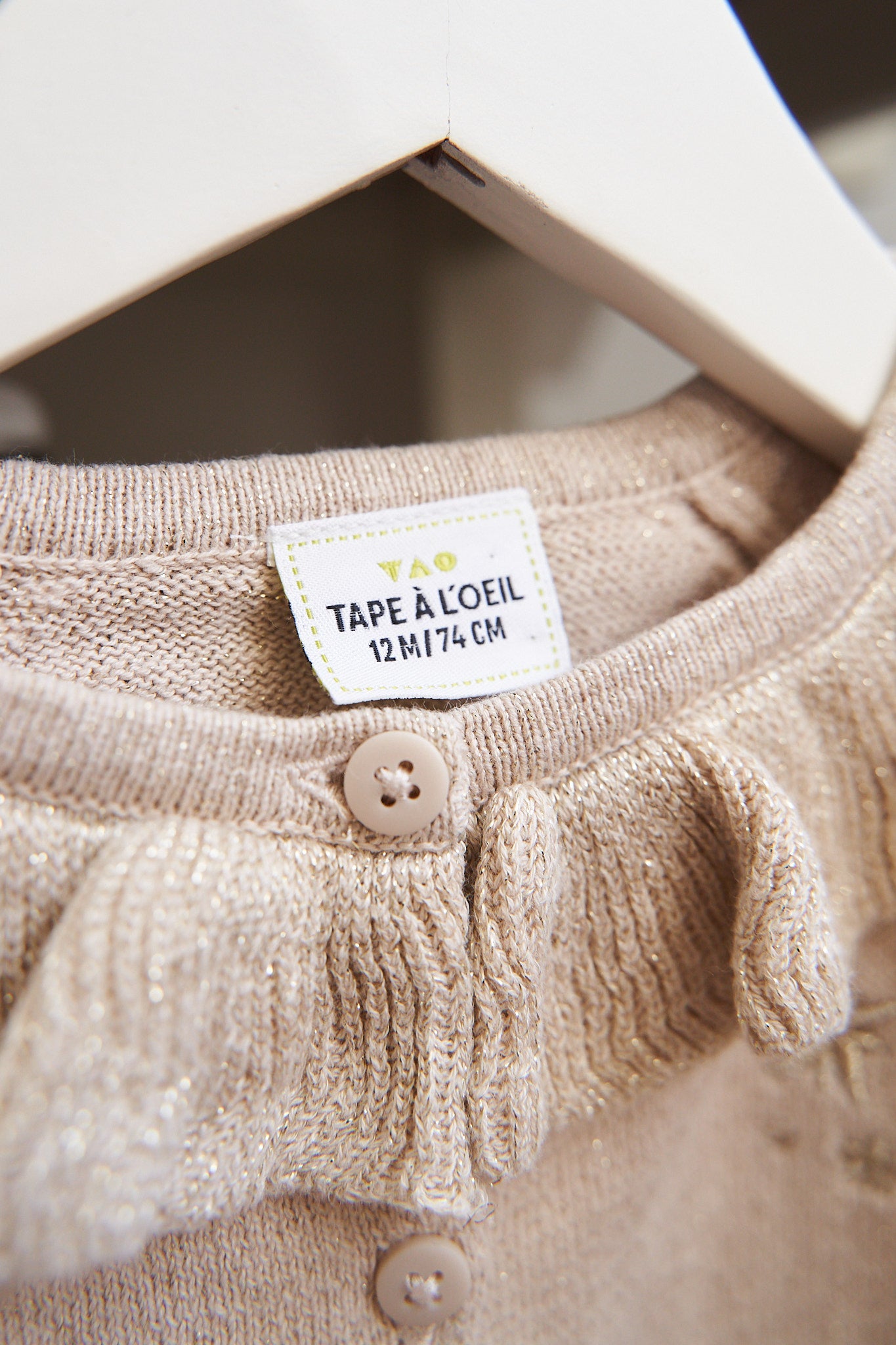 Megztinis - TAPE Á LÓEIL