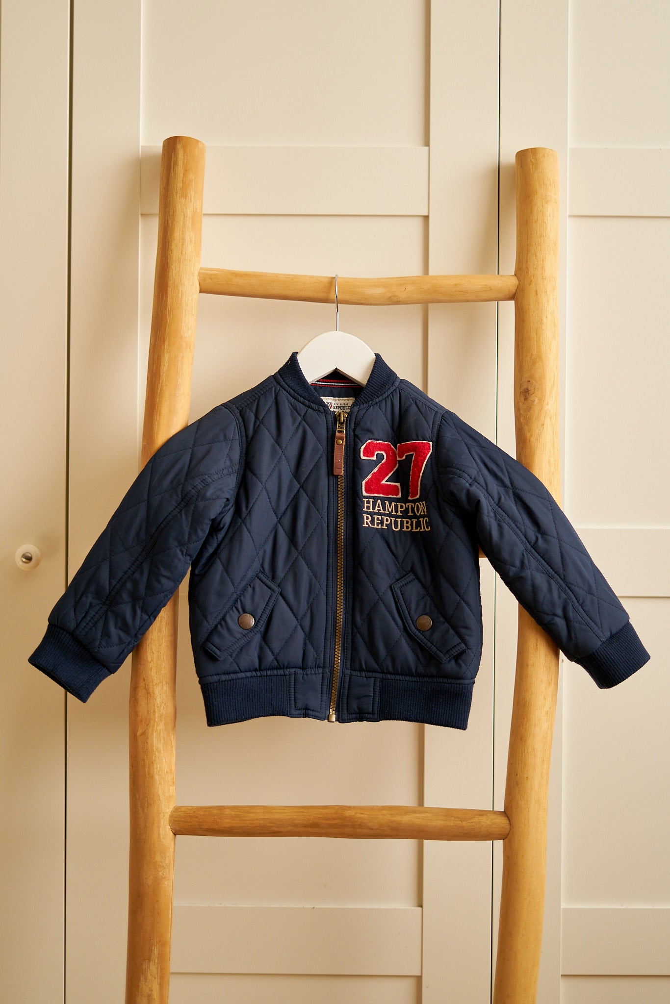 Striukė - HAMPTON REPUBLIC