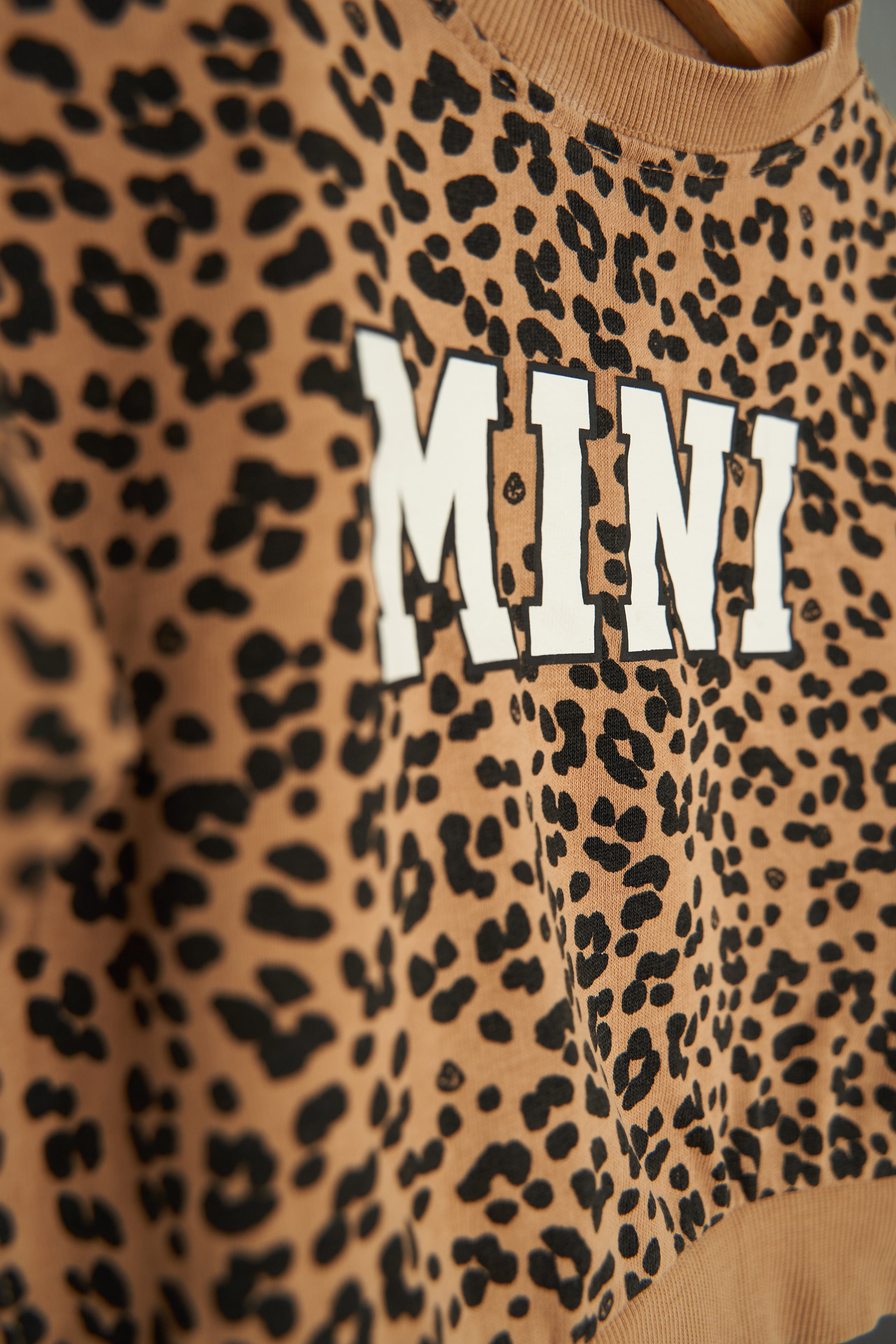 Džemperis - GINA TRICOT