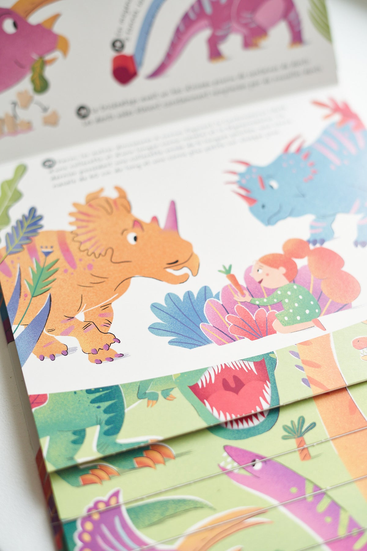 LES DINOSAURES