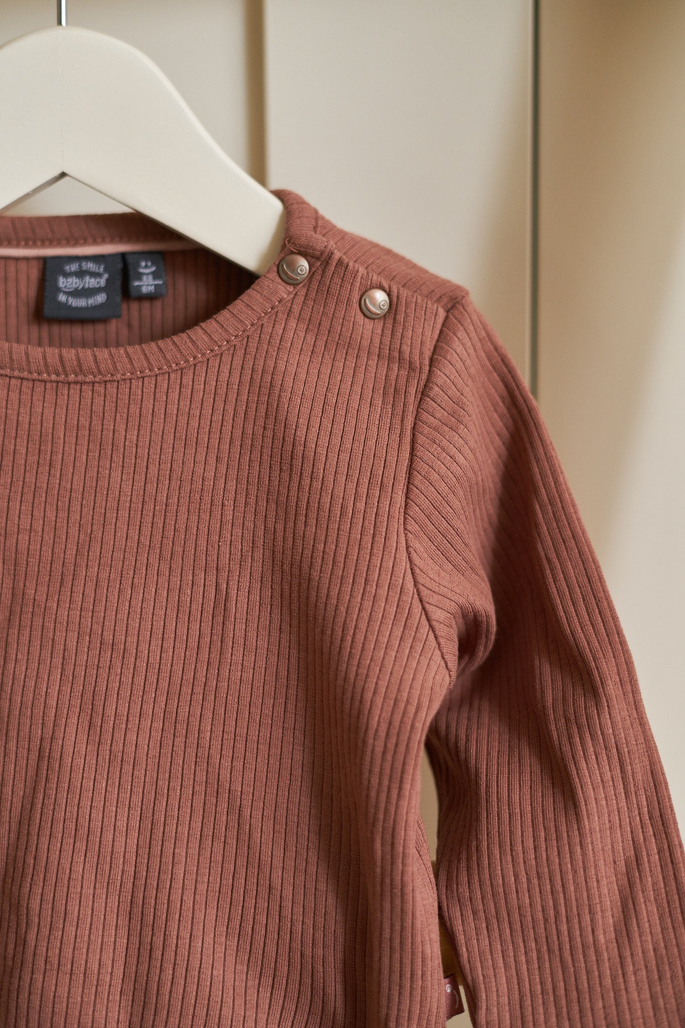 Marškinėliai ilgomia rankvėmis