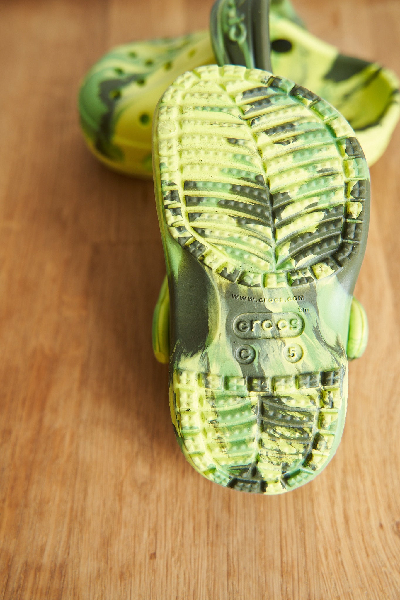 CROCS