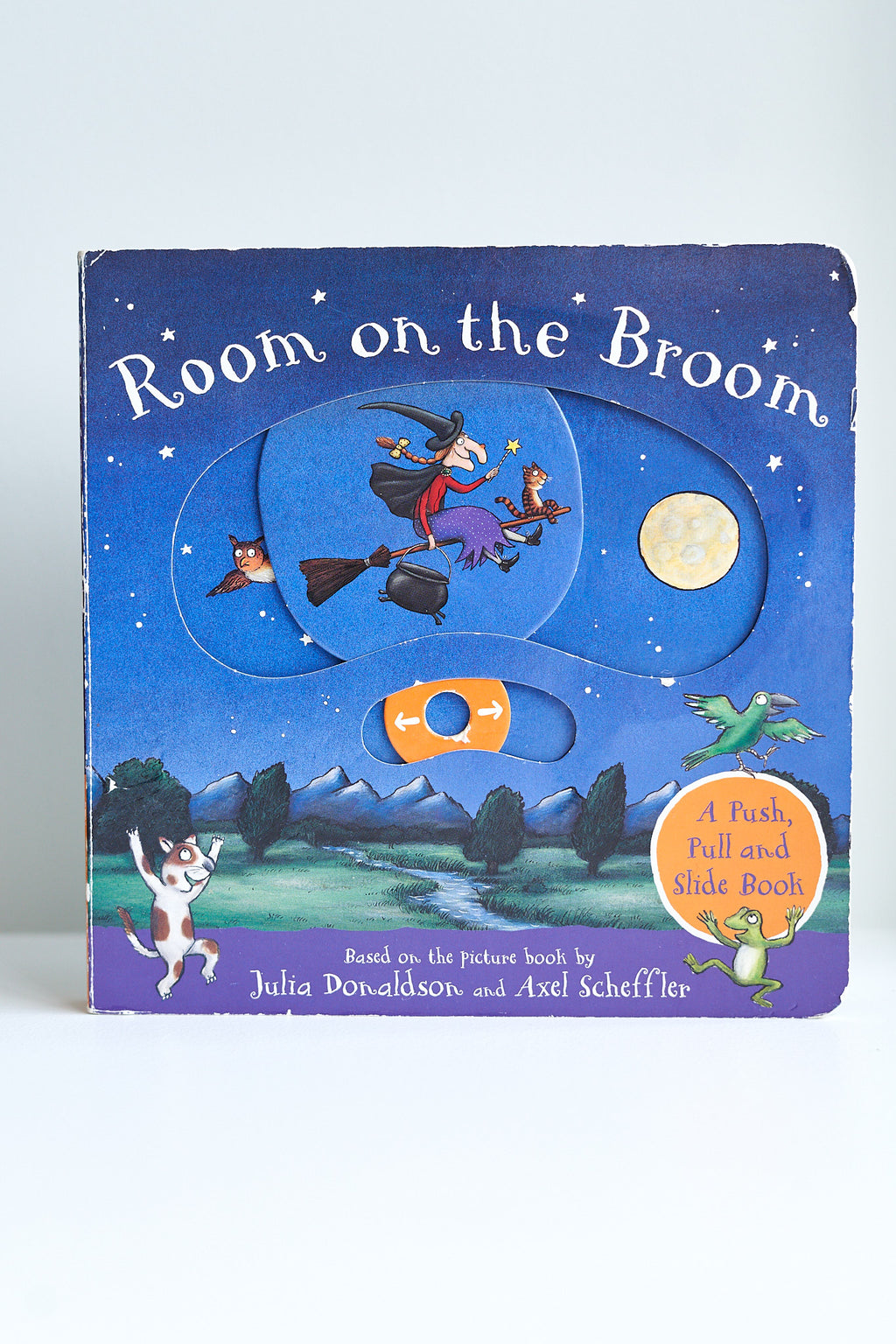 Julia Donaldson ir Alex Scheffler ROOM ON THE BROOM