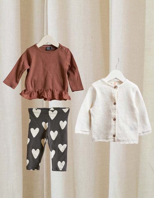 Marškinėliai + tamprės + megztinis 68 dydis